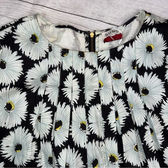 SUNO Women's Floral Printed Bateau Neckline Crop Top with Sequins Size 12 - Picture 5 of 11